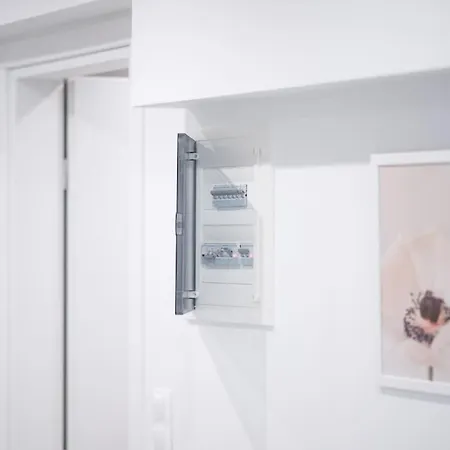 Apartment Luxury With Garden Next To Acropolis Athens